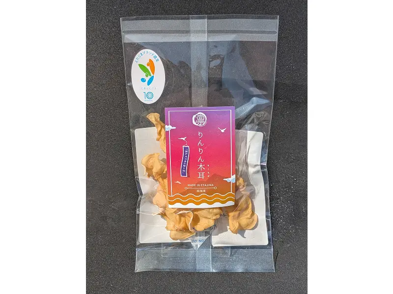 白い乾燥きくらげ（ホール）